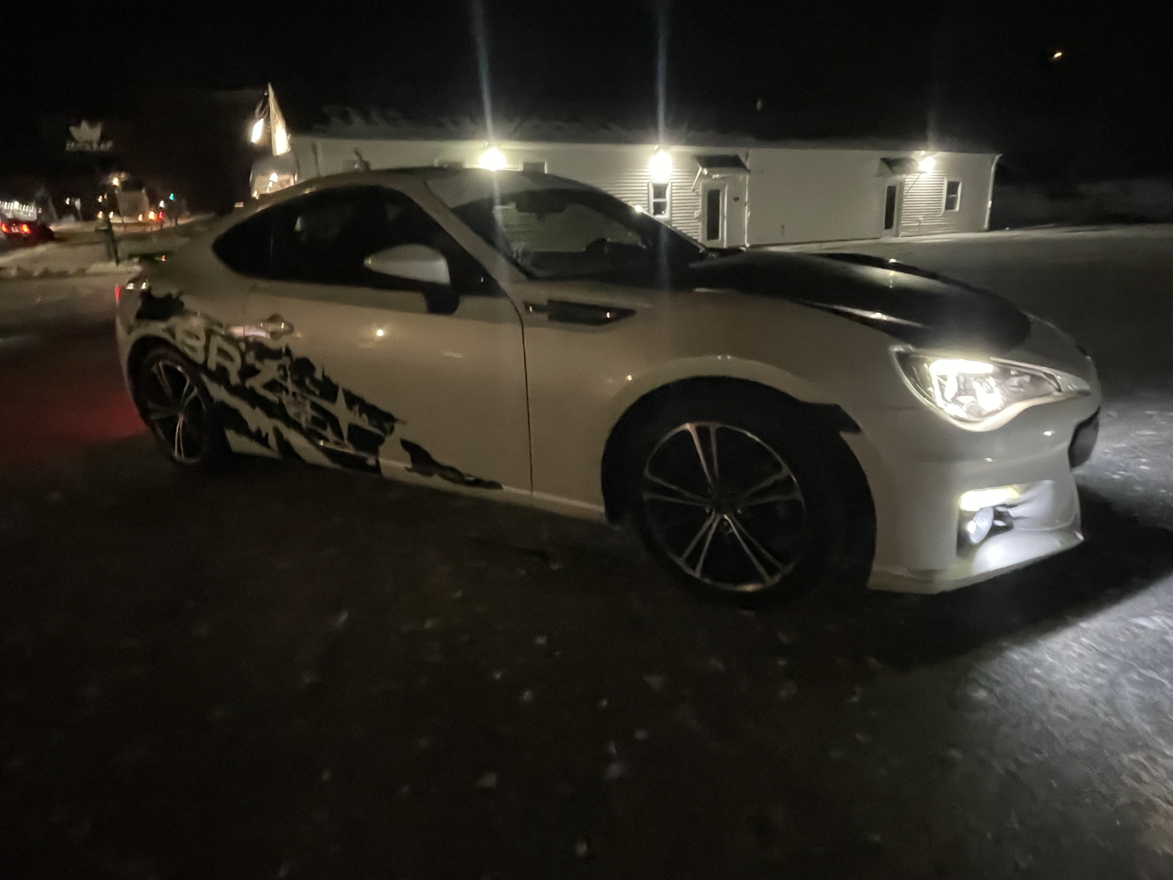 2013 Subaru BRZ Limited - 6 Speed FA20 Boxer with Toyota D-4S Dual Injection, TORSEN LSD, Japan-Built — photo 8